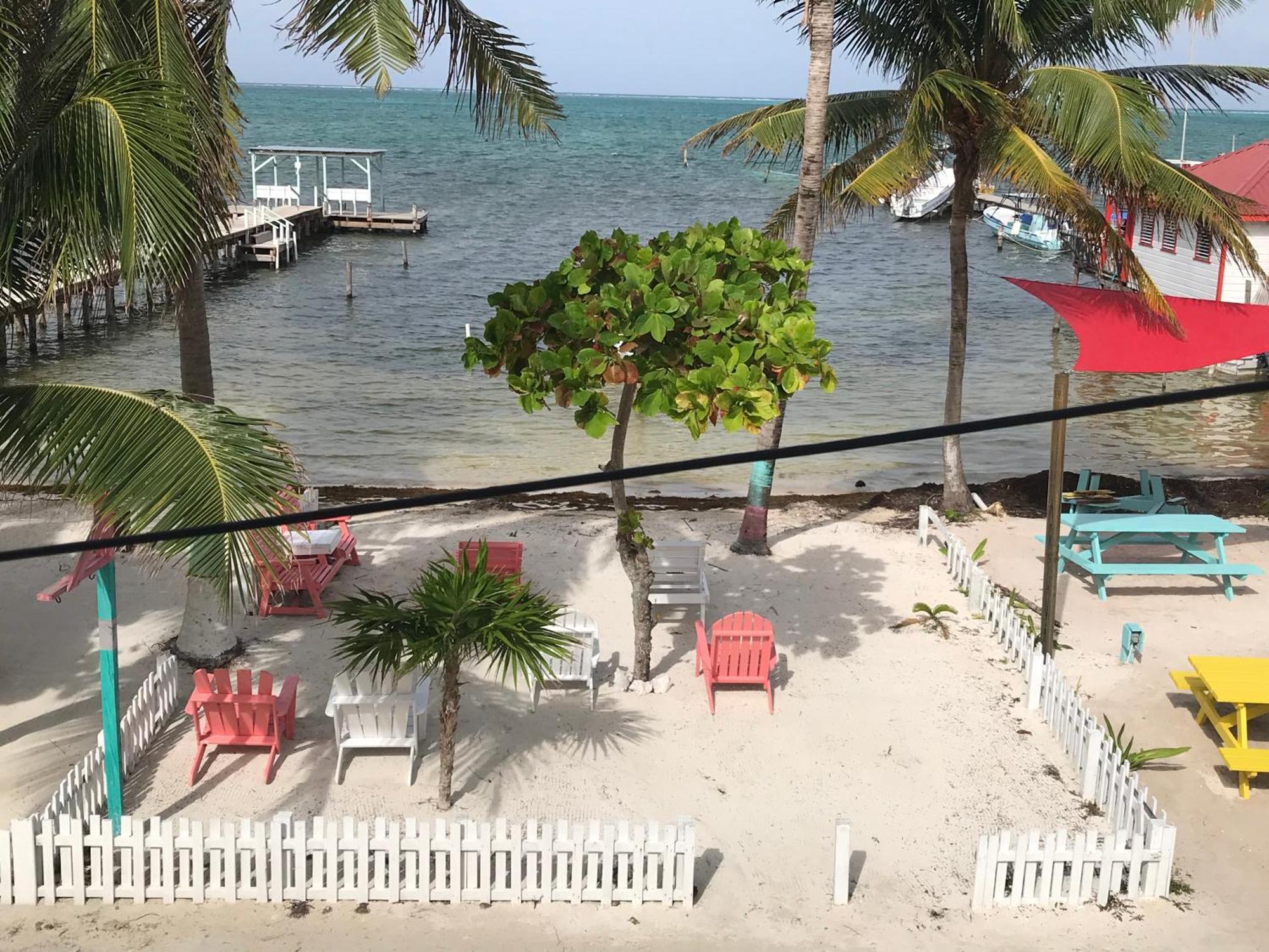 Chila'S Accommodations Caye Caulker Exterior foto